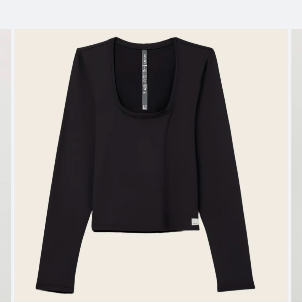 Vuori Halo Black Long Sleeve Women's Top